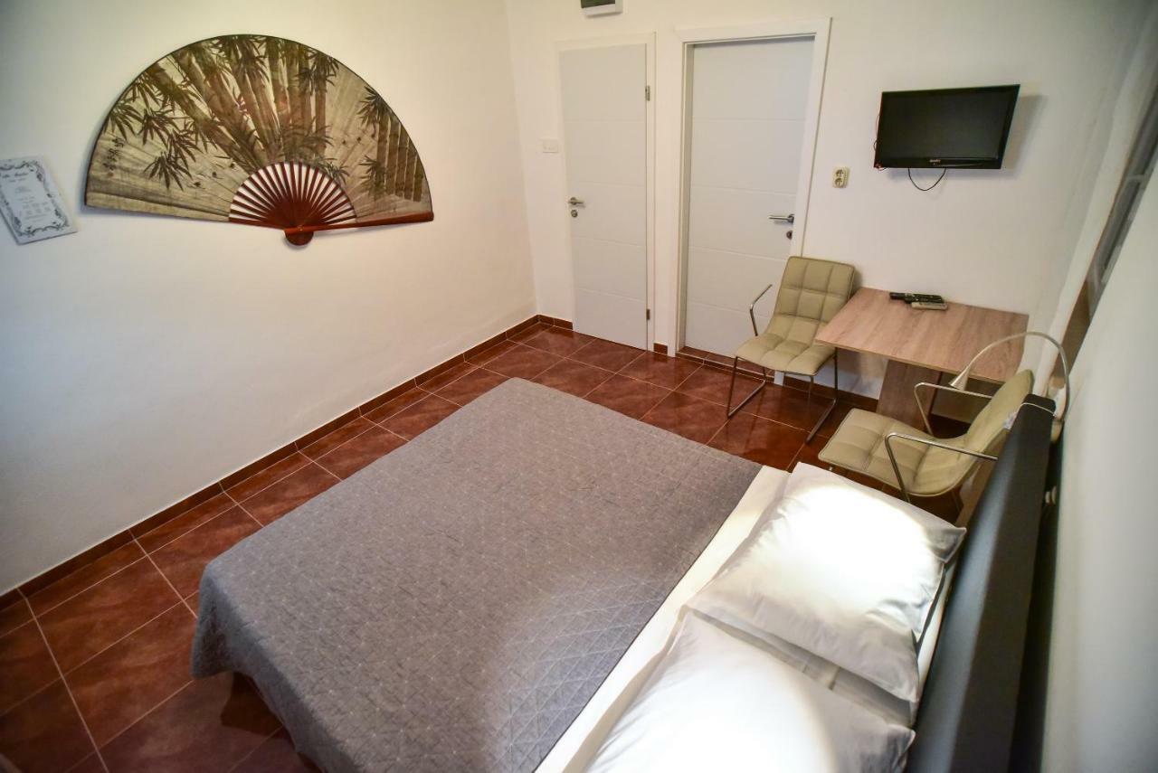 Benelux Apartament
