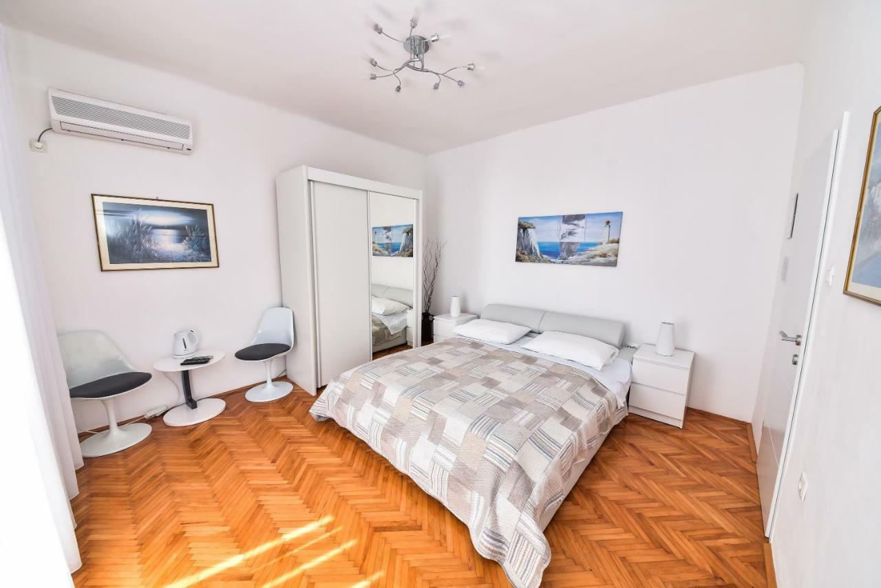 Benelux Apartament *