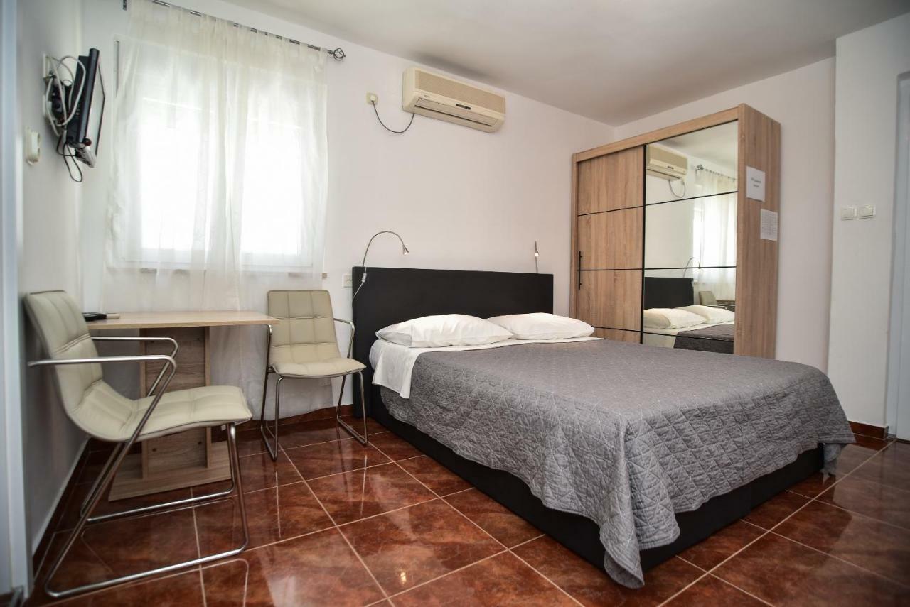 Benelux Apartament